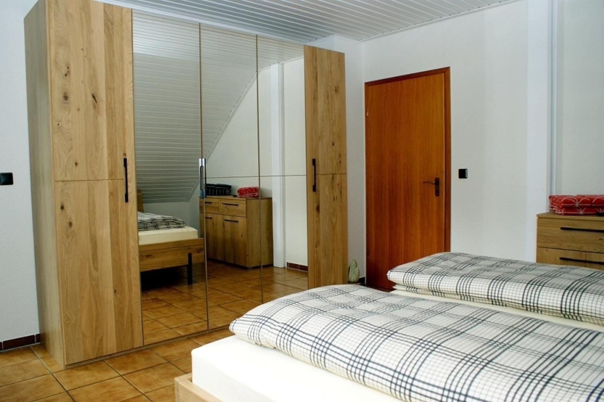Apartamento Haus "Zwischen Den Waeldern" Allenbach Exterior foto